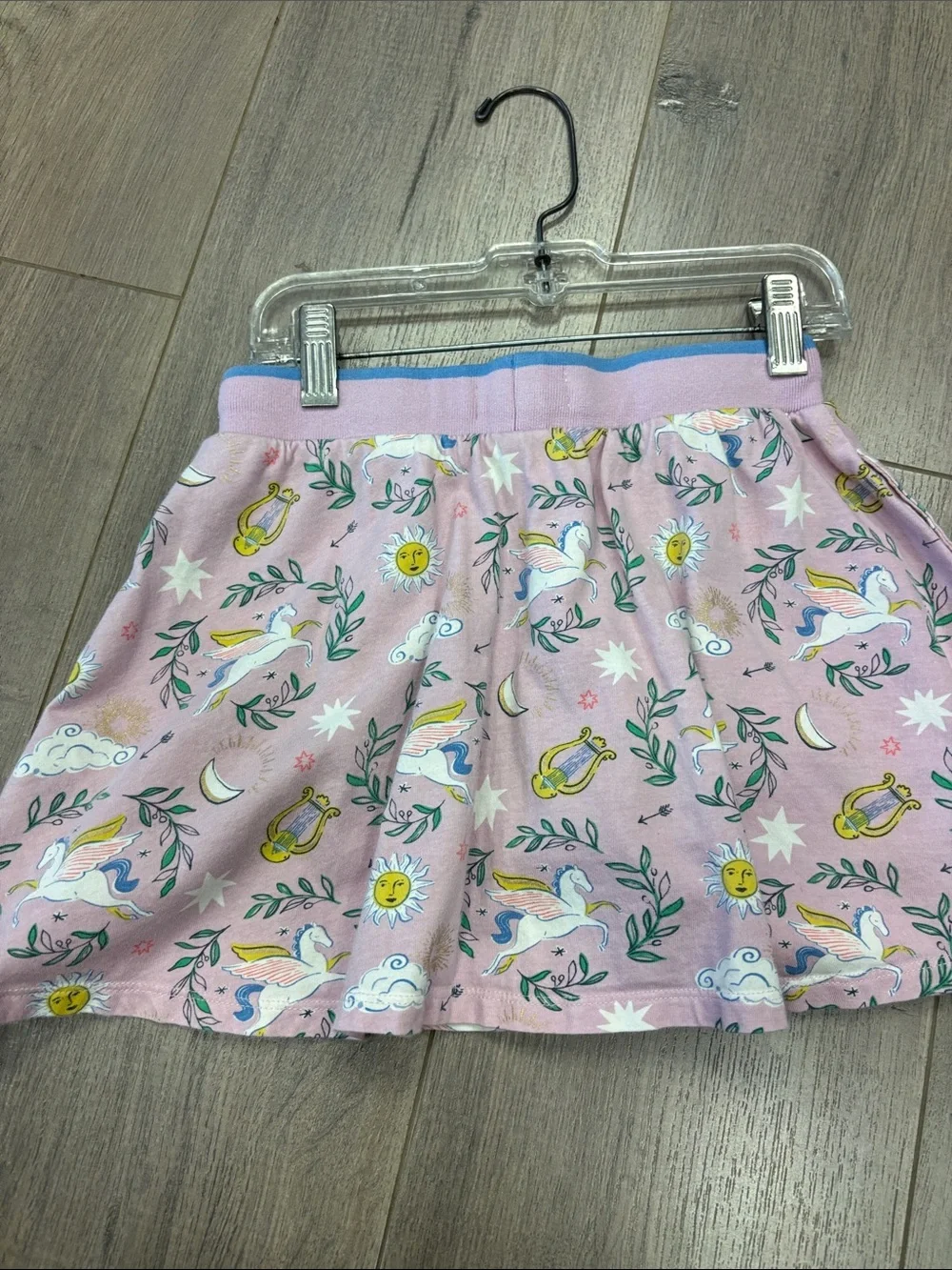 Boden Unicorn Print Drawstring Shorts